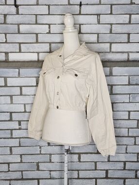 NWT Madden NYC Long Sleeve Utility Cropped Jacket Size XS Ecru Cinched Hem
